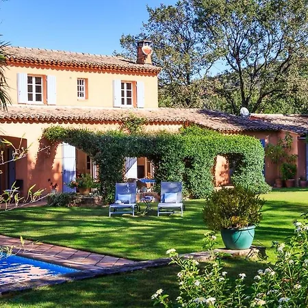 Sleeps 6 Villa *