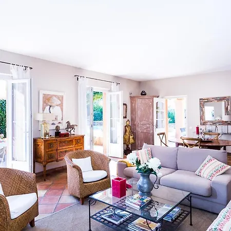 Villa Sleeps 6