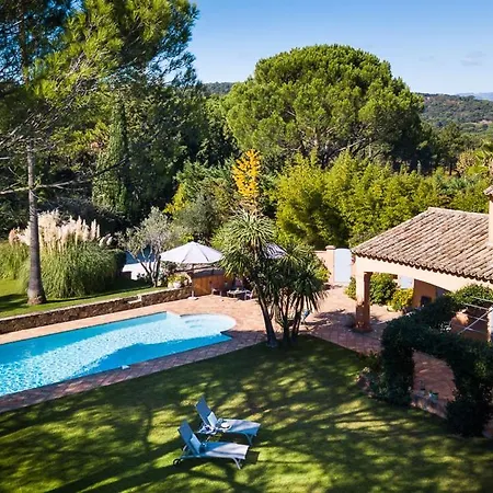 Sleeps 6 Villa Gassin
